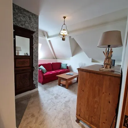 Отель La Granitiere Maison De Charme Сен-Вааст-ла-Уг